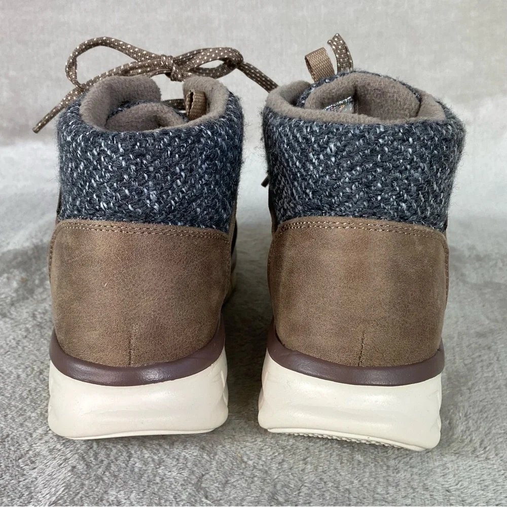 Skechers Cold Daze Boots‎ Womens Size 10 Brown Faux Fur Lined Ankle Hiking